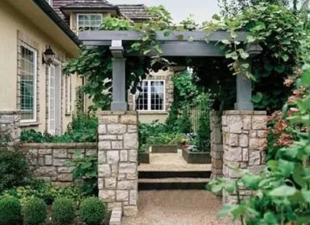 有钱人不买“带院子”的房子，这其中有说法，听听懂行的人怎么说