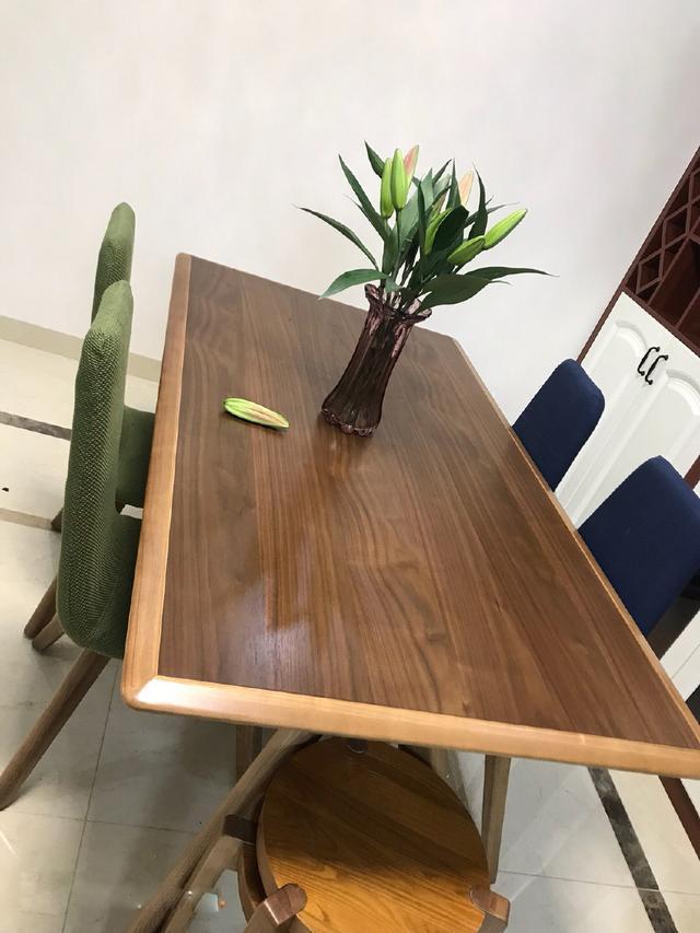老婆装修的新房马上就要搬进来入住, 一家人高兴极了, 给大家晒晒