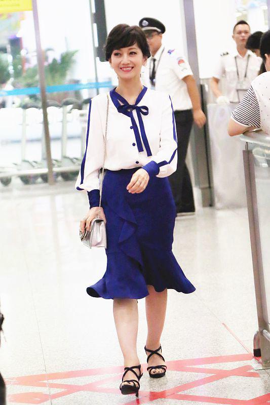 赵雅芝始终不见老气啊！64岁的老女人你见过这样会打扮的？服了