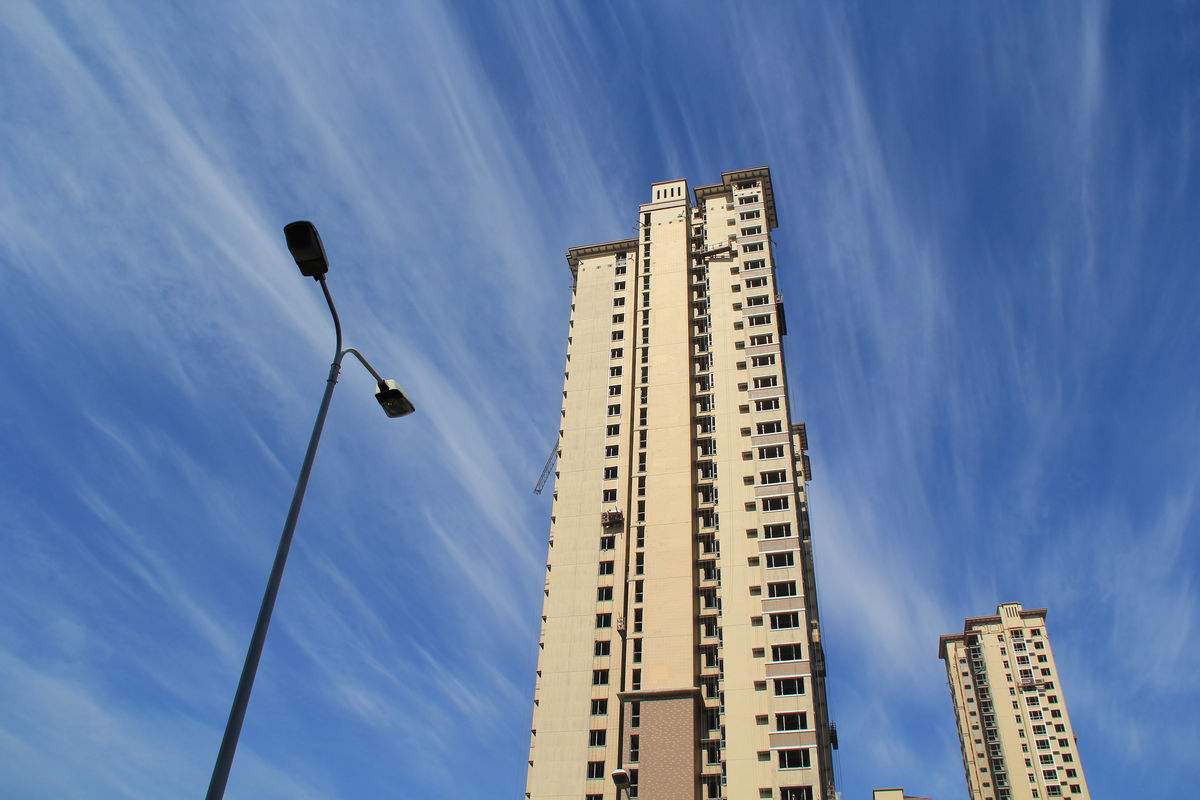 2019年应届毕业生平均起薪5610元 应届生在北京买一套房子有多难