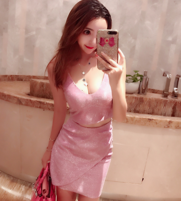 如果没有遇见你，我至少可以快乐的微笑，如果没有爱上你，我不会满身伤痕要逃离