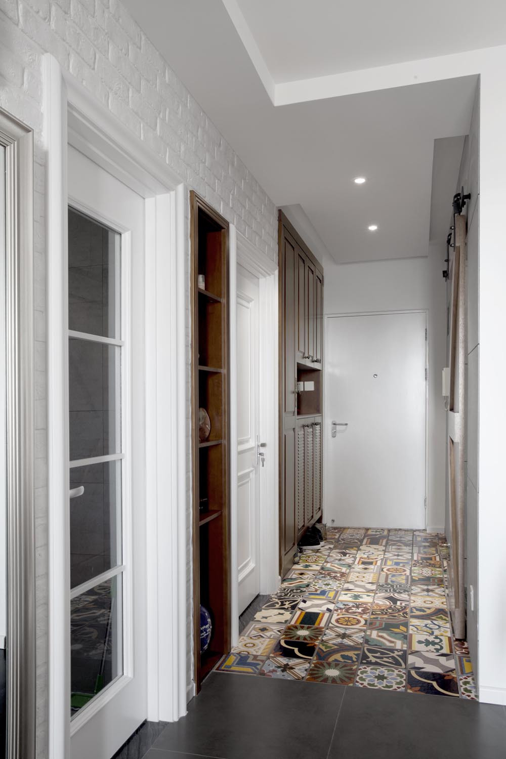 粗犷与文艺的碰撞，特别美的家，一个玄关就让人喜欢得不得了