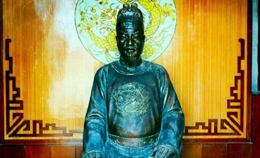 重庆发现1座皇帝墓，考古专家痛哭流涕，韩国却一下来了50多人！