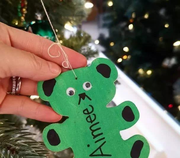 锺嘉欣圣诞获囡囡啜爆 陈茵媺家庭装晒幸福