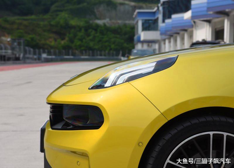 吉利又拽了！性能“小钢炮”2周后上市，254马力5.9s破百！