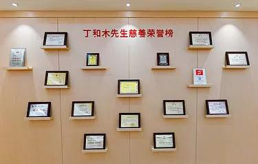 安踏集团6000万元捐建！晋江陈埭首个村级文化中心投用，践行“诚信感恩”企业信条！