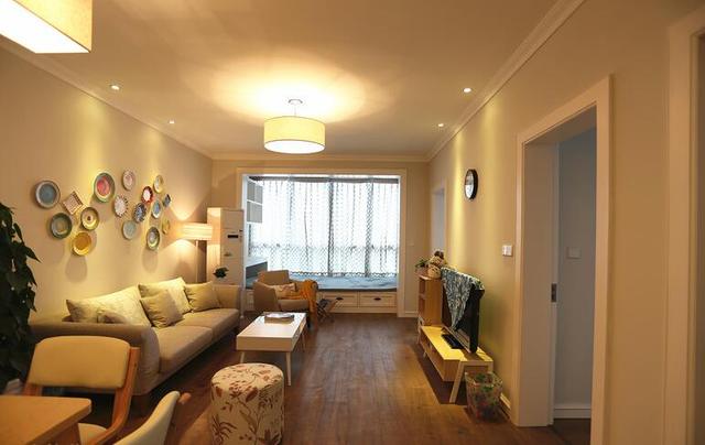 15万包家具的装修，看到阳台后，亲戚狂夸我聪明