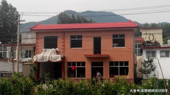 预算50万建房，无奈邻居只让建两层，还不能做坡屋顶只能做平顶