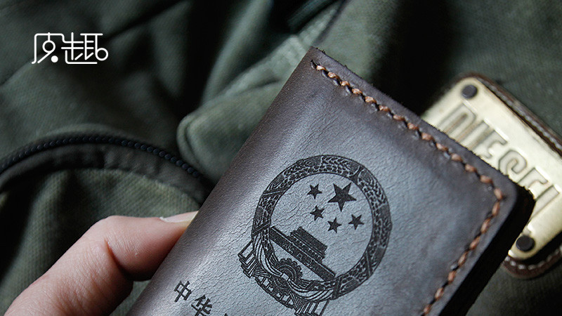 行驶证、驾驶证放车上还是随身携带？听听内行人的建议，恍然大悟