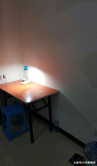 晒晒每月450的出租房，又小又丑，改造之后，隔壁小伙都愣住了！