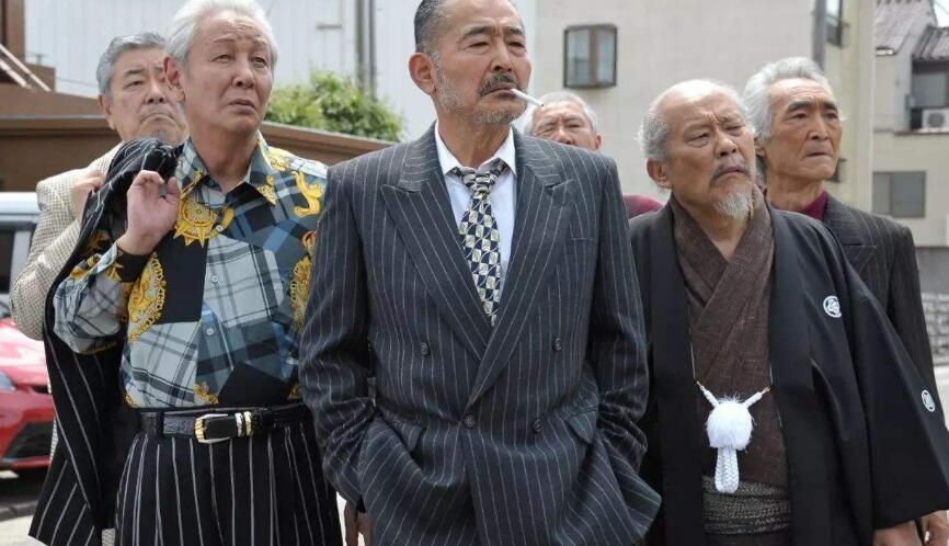 黑帮难做? 山口组成员邮局打工求生, 坦承吃不起饭了