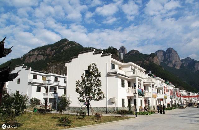 北方的破旧农村只能一拆了之吗