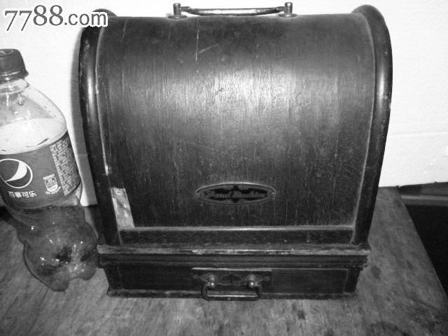 长春人是何时开始使用首架缝纫机的？