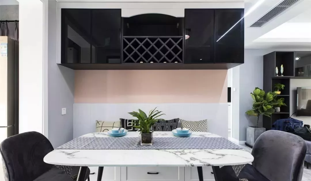 109㎡灰粉北欧风格装修，年轻人就喜欢这样有活力的设计