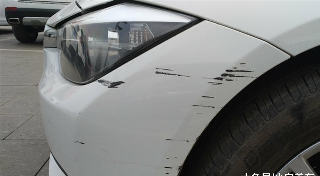 汽车发生划痕，为何很少人去4S店补漆了？老司机：都不傻！