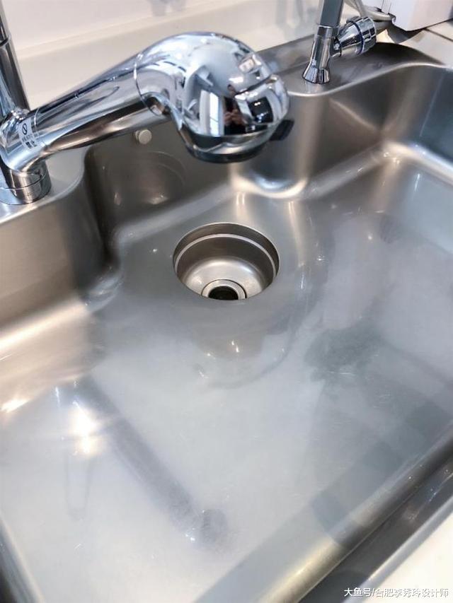 厨房不锈钢水槽只要这样清洁，天天都像是在用新水槽，干净卫生