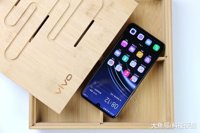 即将发布的iQOO Pro 跟其他5G手机有什么区别？
