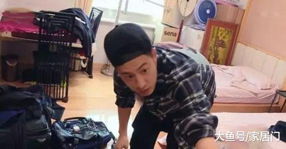 帶你參觀潘瑋柏住的豪宅，衣服都堆在臥室地面上，裝修太簡單了
