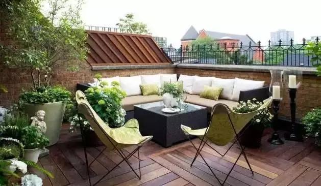 买顶楼就是好，一个露台那么漂亮，买到就是赚到！