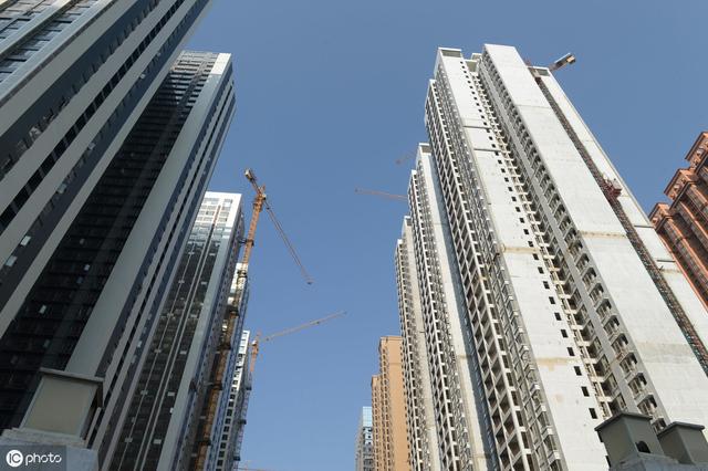 明年到底应不应该“咬牙买房”？专家：选错了很吃亏