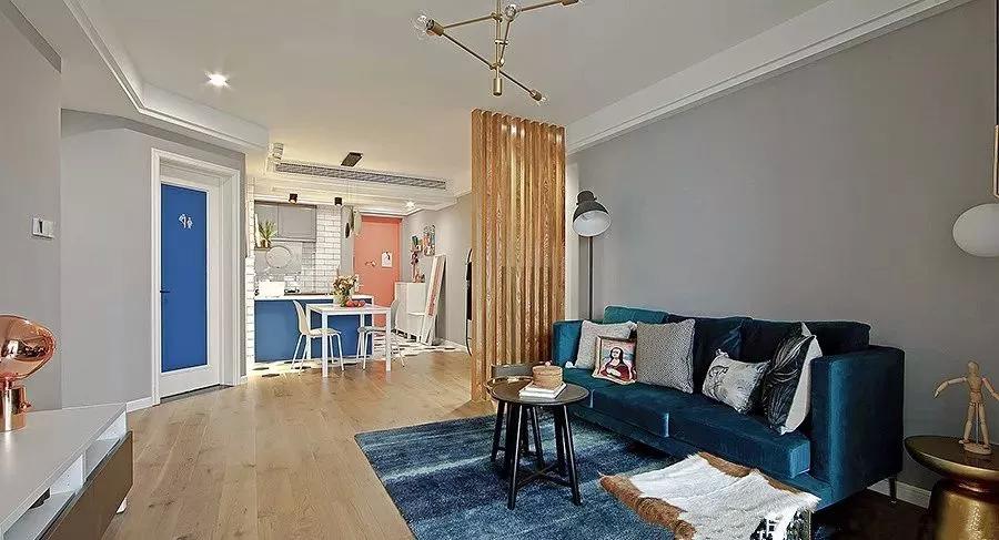 一波简约的灰色漆刷墙面客厅，设计简单又亲民！