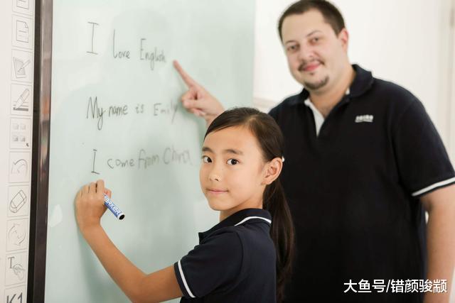 大學生英語過八級，在國外是什么水平？說出來你都不一定相信