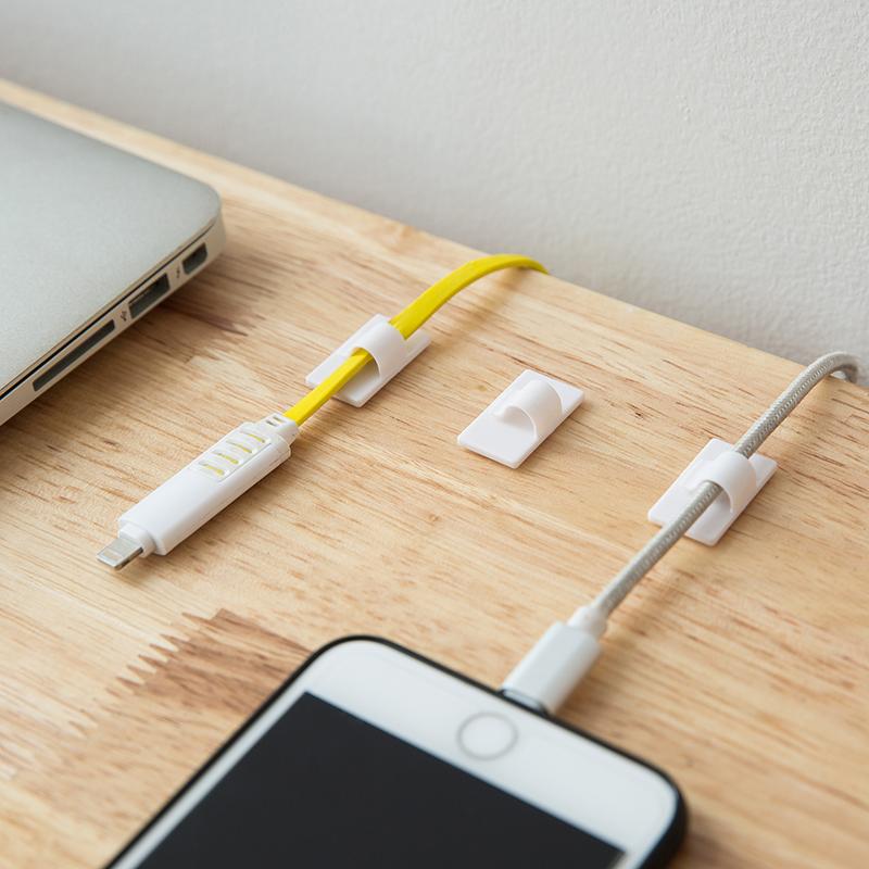 出趟差才发现: 电线不用装墙里, 瞧瞧下图这样弄, 我天! 大开眼界