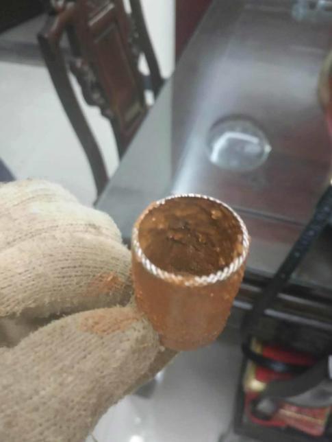 家里地暖温度总是上不去, 师傅检查后都乐了: 这地暖能热才怪呢!