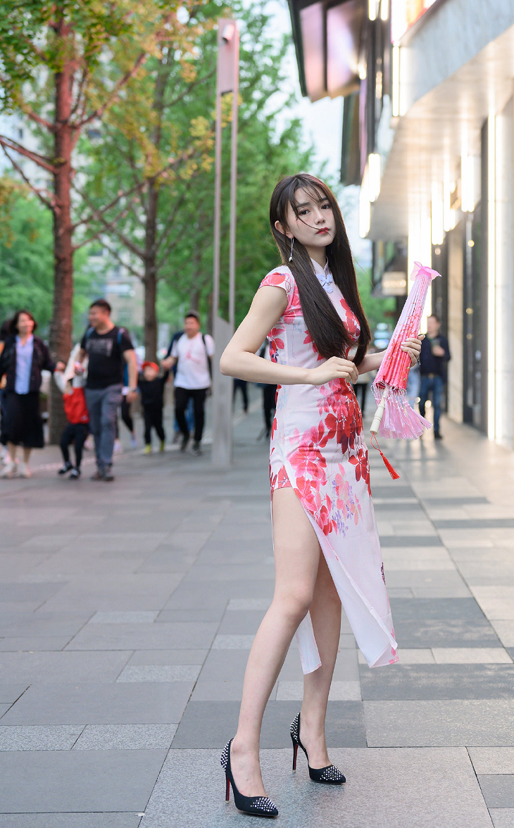 论韵味最美不过旗袍