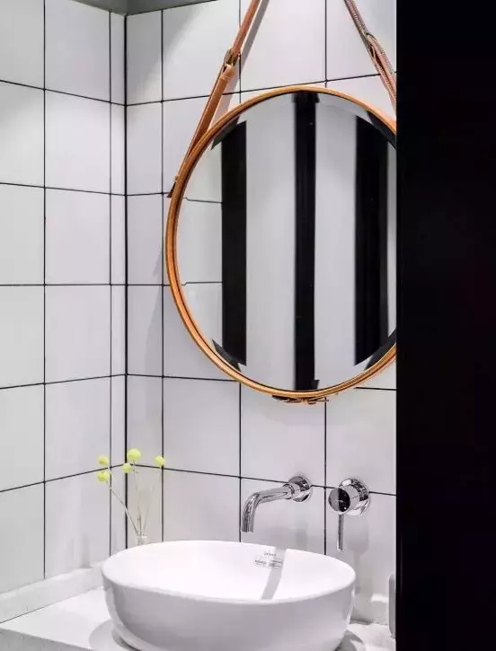 参观同事家100㎡新房, 头次见冰箱放玄关, 灰白色调怎么看都高级!