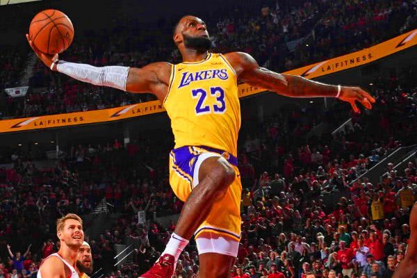 美媒评选最多荣誉获得者：现役已有1人上榜，11次总冠不是第一