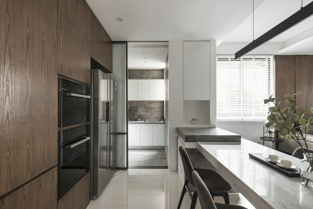 成都简约台式范装修 宁静、沉稳的气息，且更具归属感的新家