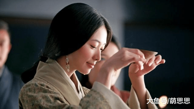 全世界为什么只有中国人爱喝热水？200年前英国人就说出答案