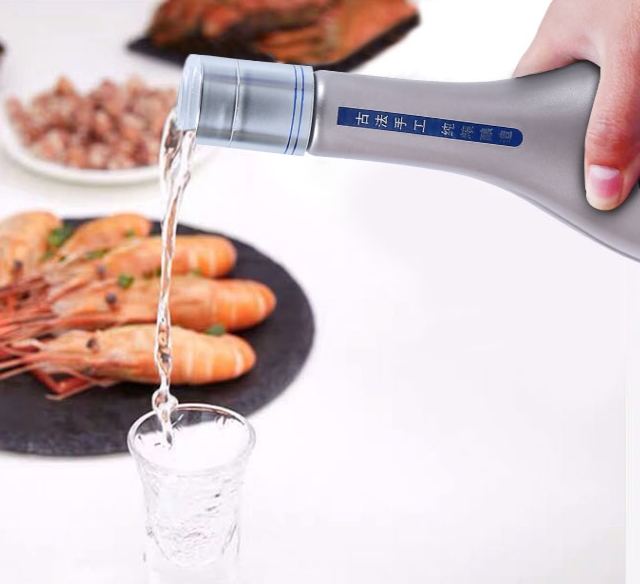 中国有几款尴尬酒难懂，工薪阶层烧菜用，富人天天喝，是纯正粮食酒