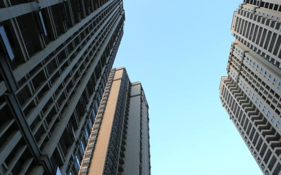 楼市进入“看客”阶段！未来5年，房子与现金都会“落伍”