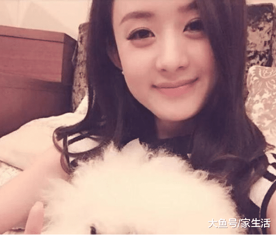 看完赵丽颖在北京的豪宅，就知冯绍峰多爱她了，全屋布置都很浪漫