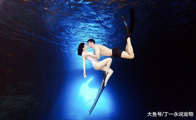 钟丽缇水下世界，大秀性感好身材，网友：微胖才是最美的！