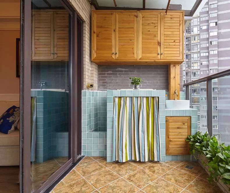 拖把池+洗衣机，实用的阳台都这样设计！