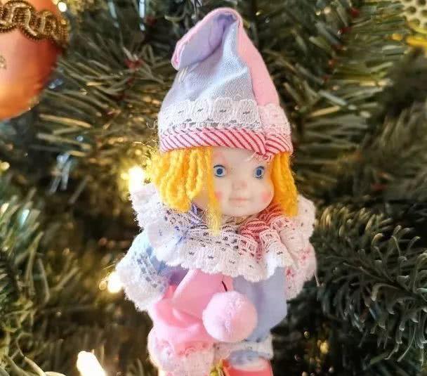 锺嘉欣圣诞获囡囡啜爆 陈茵媺家庭装晒幸福