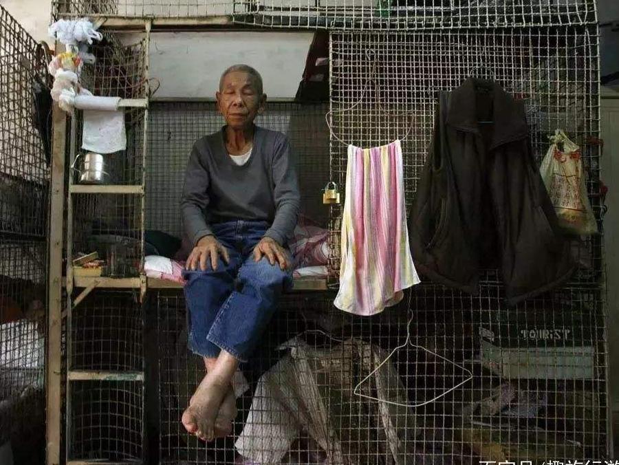 香港的房价那么高，十几个人挤一个屋子，为什么不来内地买房？