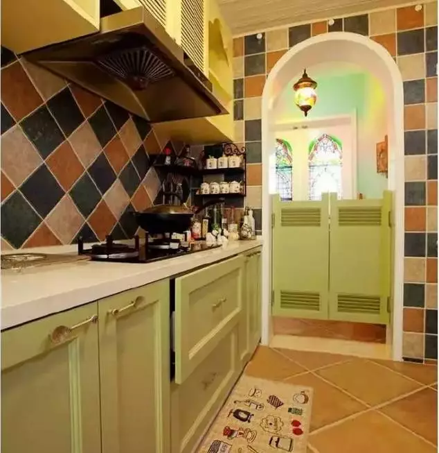 小户型装厨房都贵，不妨尝试一下砖砌厨房，超省钱！