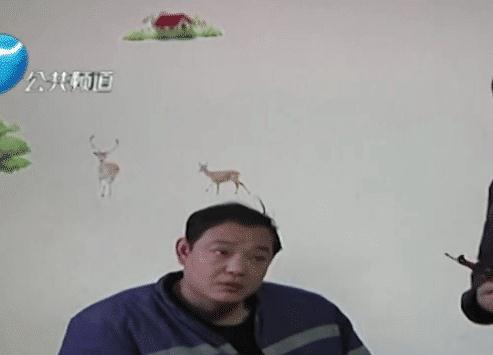 43岁高龄孕妇被丈夫公婆殴打致胎死腹中，女子为泄恨连砍丈夫5刀