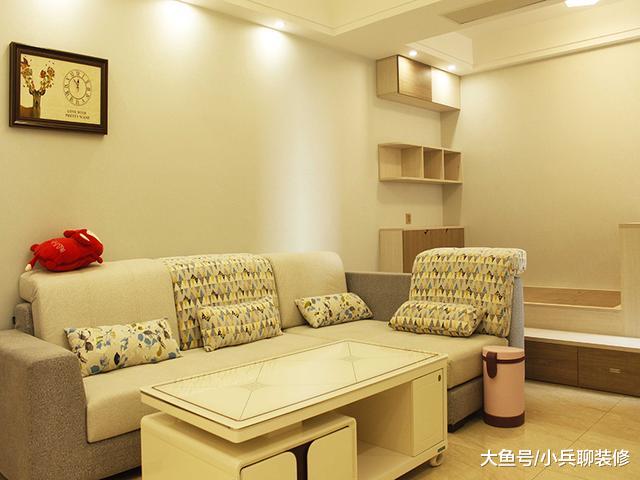 老婆嫌客厅太大，非要辟一半空间打榻榻米，保证你们都没见过！