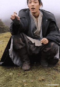 听了肖战最想得到的微博认证，千万女粉丝的梦想：只想成为他怀里的猫猫狗狗