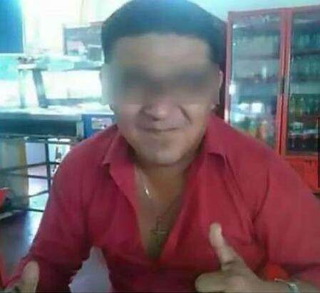 可怜的狗狗被狠心的主人强灌油漆，十万爱狗人士最终把他人肉出来