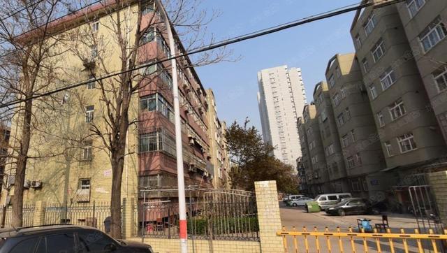 能买楼梯房，就别碰电梯房？不但便宜，20年后还有拆迁补偿