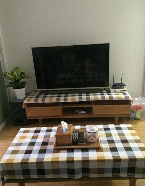 花200万买深圳58平小房，客厅巴掌大，吃饭在厕所门口，你见过吗