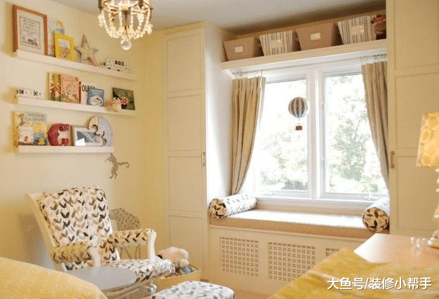 飘窗上面留个小孔，日后有大作用，过来人花钱买的经验