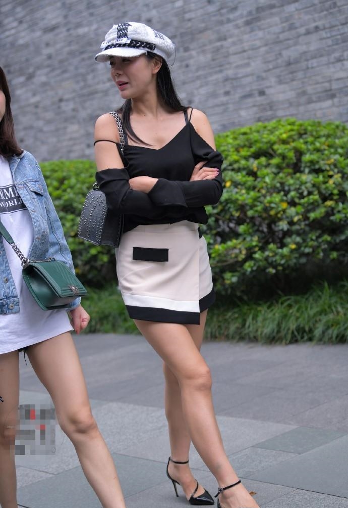 摄影：实话实说，你们会选这位少妇做“女朋友”吗？