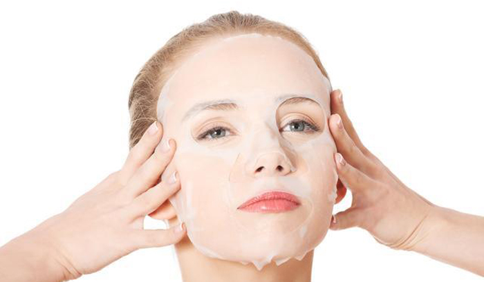 早上敷面膜和晚上敷面膜，变化真的太大了，怪不得皮肤粗糙干燥